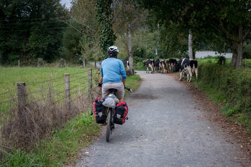 como preparar el equipaje para el camino de santiago en bicicleta