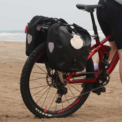 Preparar tu mochila para el camino de Santiago en Bicicleta: Lista de equipaje