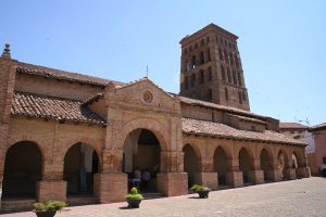 Lee más sobre el artículo Descubre la Iglesia de San Lorenzo en Sahagún