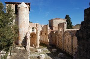 Lee más sobre el artículo El Monasterio de San Pedro de Arlanza, fundado en el Camino de Santiago