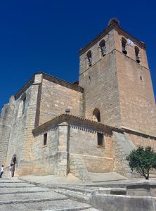 Lee más sobre el artículo La belleza de la Iglesia de Nuestra Señora de la Asunción en Tardajos