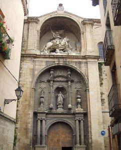 Lee más sobre el artículo Descubre la historia y belleza de la Iglesia de Santiago el Real en Logroño en tu camino de Santiago