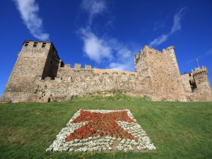 Lee más sobre el artículo La leyenda de los Caballeros Templarios y su castillo en Ponferrada en el Camino de Santiago