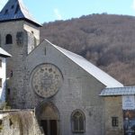 La Real Colegiata de Santa María de Roncesvalles: Una joya del patrimonio histórico y cultural