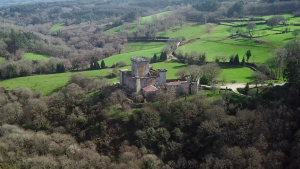 Lee más sobre el artículo Las dos hermanas del castillo de Pambre.